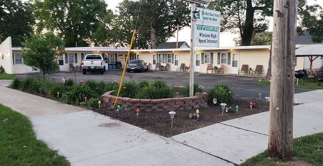 Lake mills motel