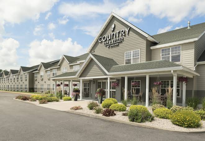 Country inn & suites by radisson decorah ia
