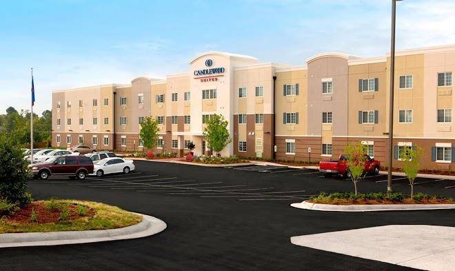 Candlewood suites lenexa overland park area