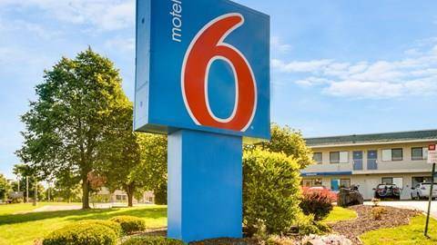 Motel 6 lenexa ks kansas city southwest