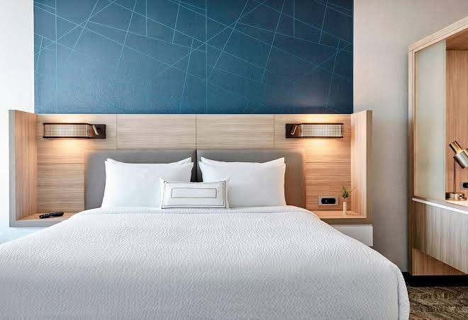 Springhill suites overland park leawood