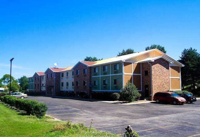 Super 8 by wyndham lenexa overland park mall area