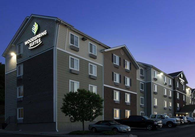 Woodspring suites kansas city mission