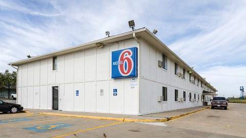 Motel 6 emporia