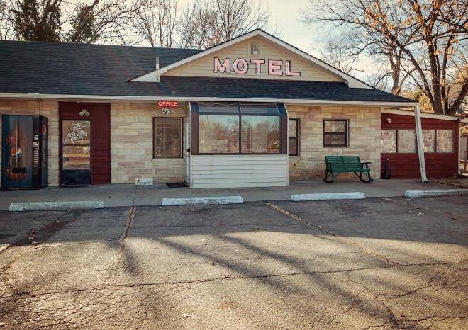 Simmer motel