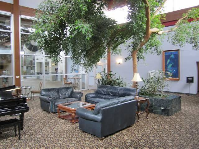 Atrium hotel & conference center