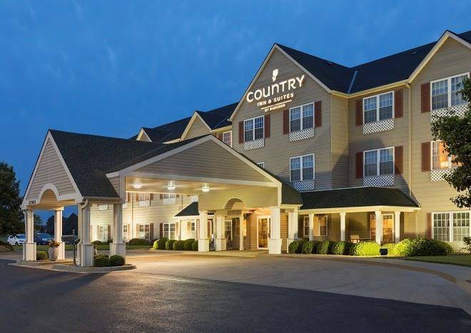 Country inn & suites by radisson salina ks