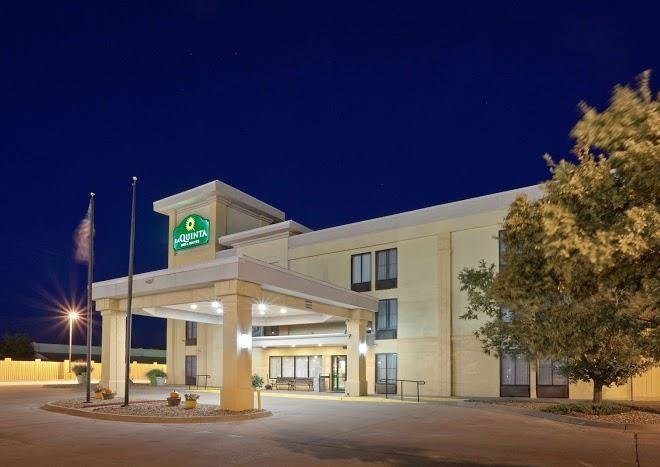 La quinta inn & suites by wyndham salina
