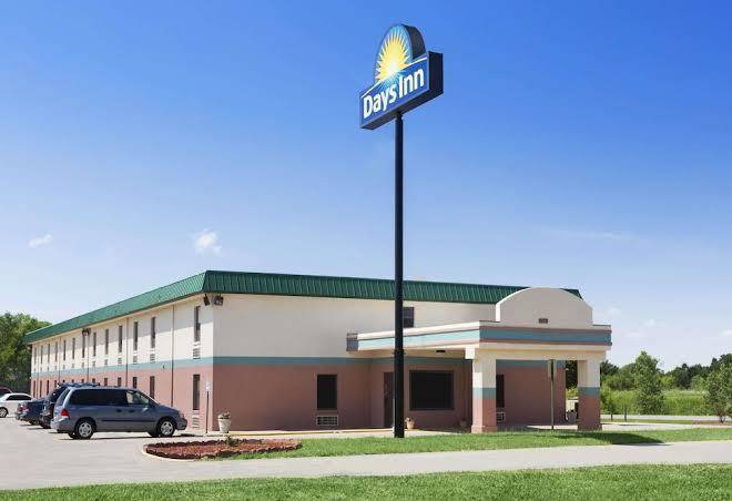 Days inn by wyndham wichita north