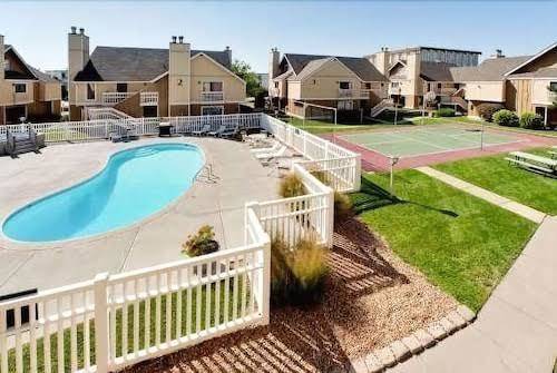 Hawthorn suites by wyndham wichita east