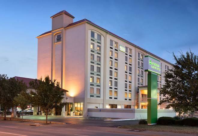 Wyndham garden wichita downtown