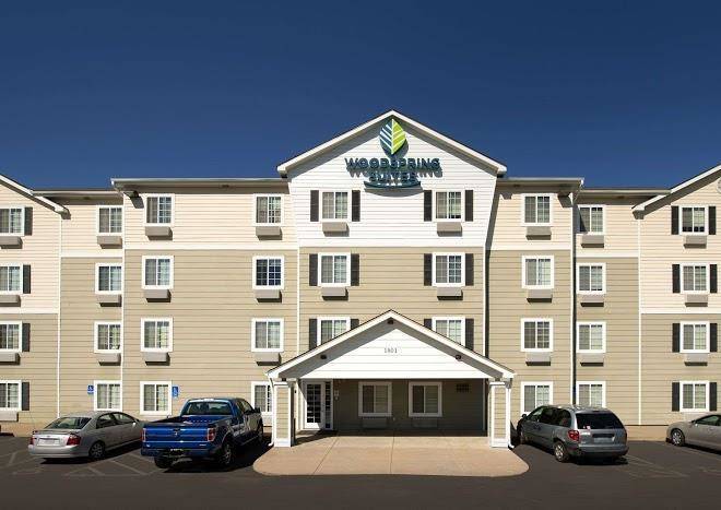 Woodspring suites topeka