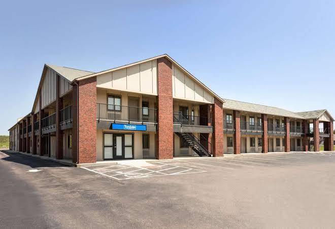 Travelodge by wyndham wellington ks