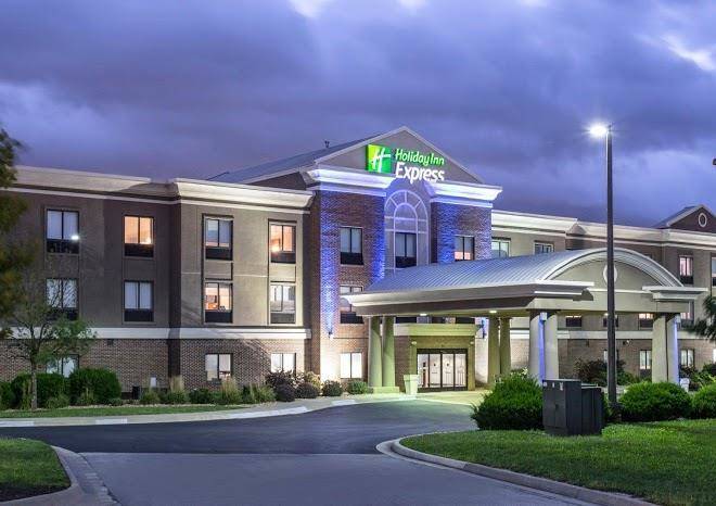 Holiday inn express kansas city at the legends