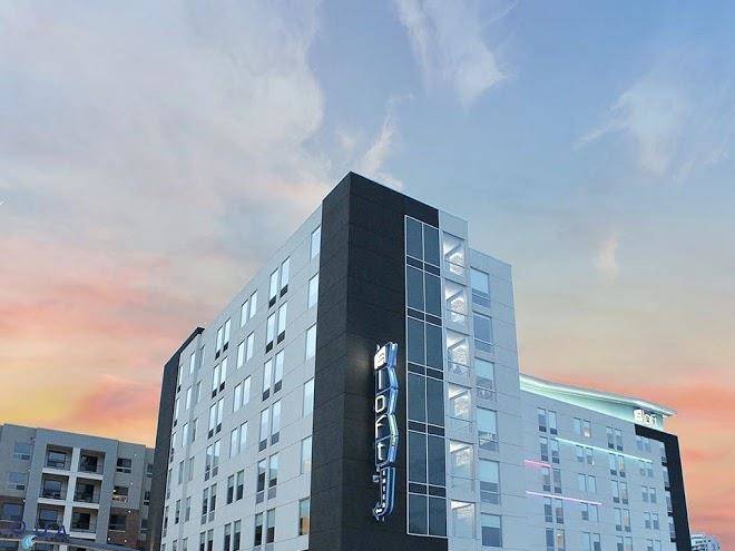 Aloft newport on the levee