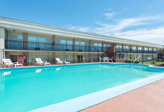 Knights inn frankfort