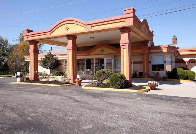 Americas Best Value Inn & Suites Williamstown Image