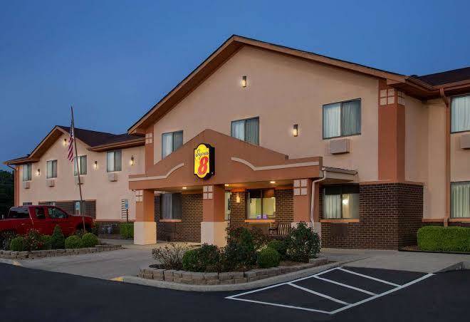 Super 8 By Wyndham Mayfield Image