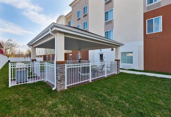 Candlewood Suites Louisville Northeast Image