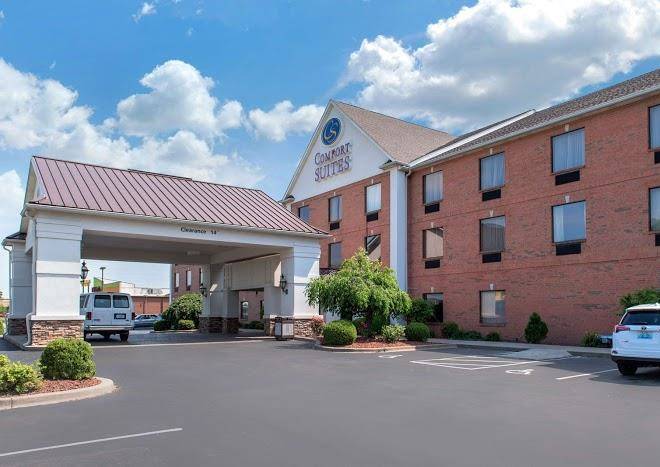 Comfort Suites Airport Louisville Image