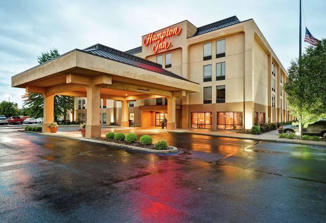 Hampton inn louisville airport