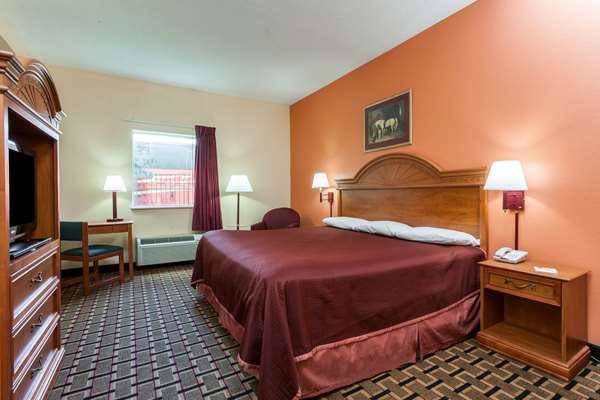 Howard johnson by wyndham airport