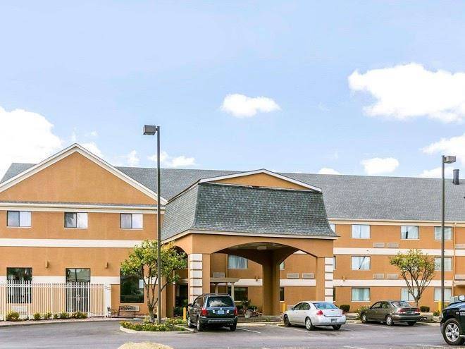 Quality inn & suites university airport