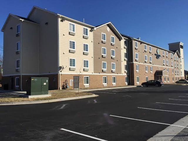 Woodspring Suites Louisville Airport Image