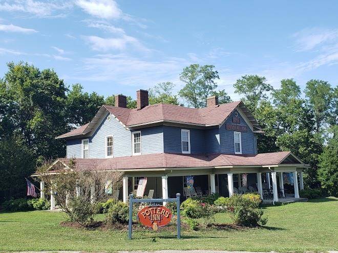 The potter's inn