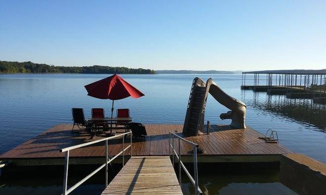 Cozy cove waterfront resort