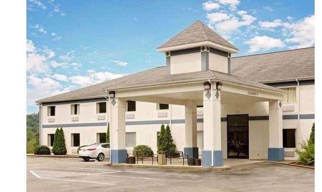 Days inn by wyndham west liberty