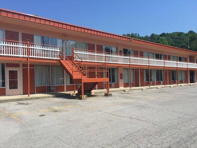 Daniel boone motor inn