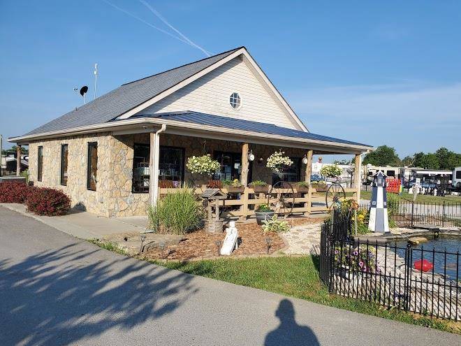 Whispering hills rv park