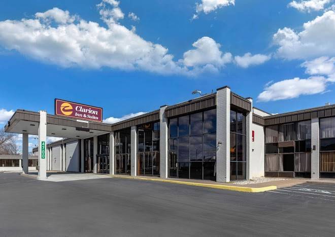 Clarion inn & suites