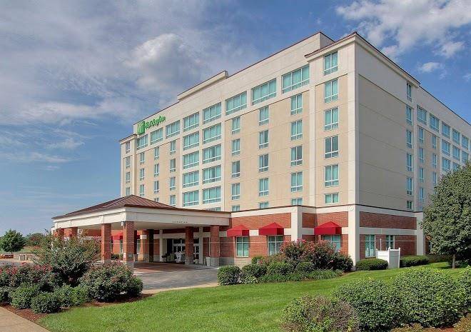 Holiday inn university plaza bowling green