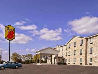 Super 8 by wyndham bowling green north
