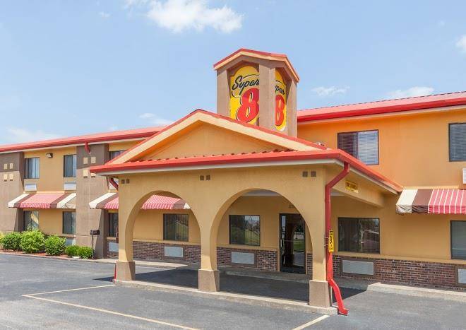 Super 8 by wyndham bowling green south