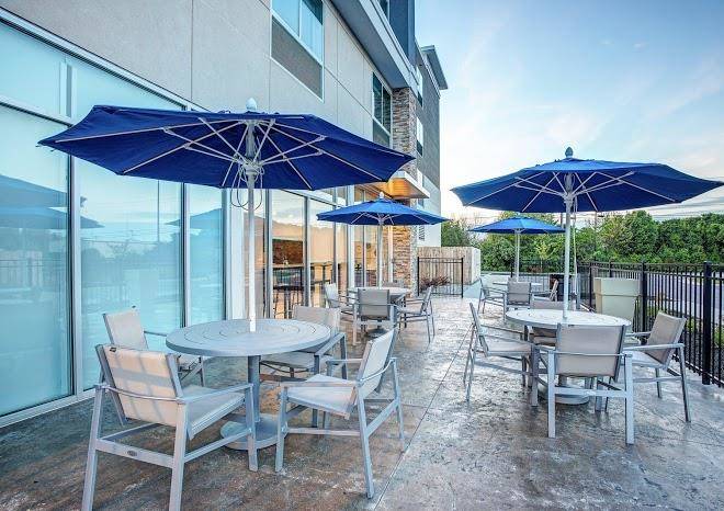 Holiday Inn Express & Suites Lexington W Versailles Image