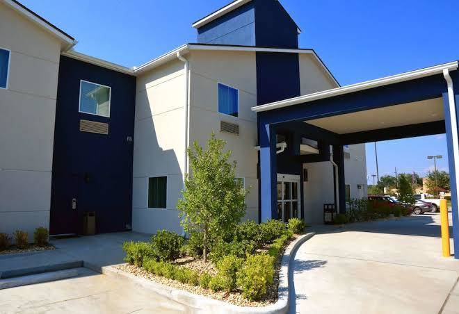 Americas best value inn & suites prairieville
