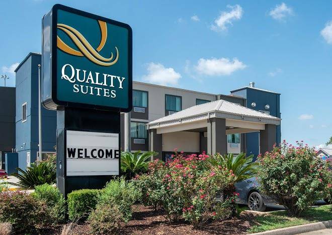 Quality suites baton rouge east denham springs
