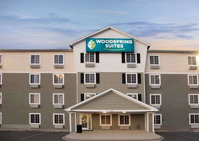 Woodspring suites baton rouge east