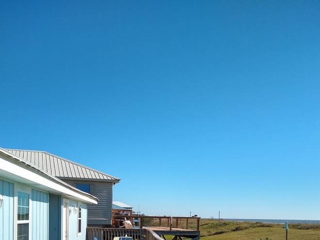 Blue dolphin inn