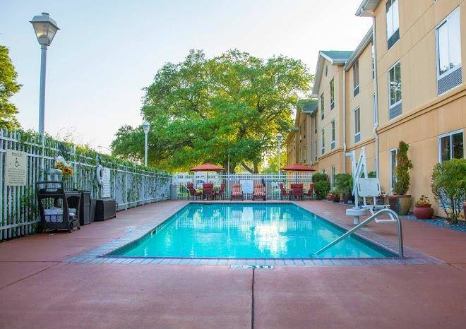 Hampton inn & suites new orleans elmwood clearview parkway area