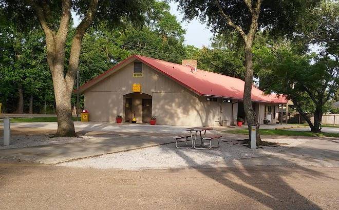 Lafayette Koa Holiday Image