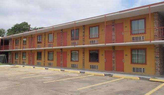 Royal inn lafayette