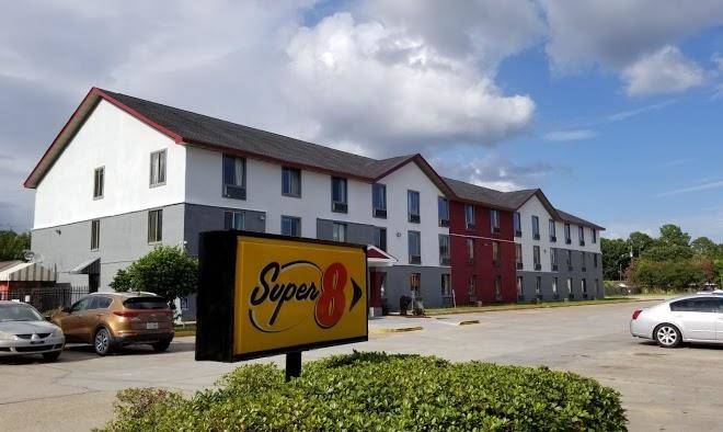 Super 8 by wyndham lafayette la