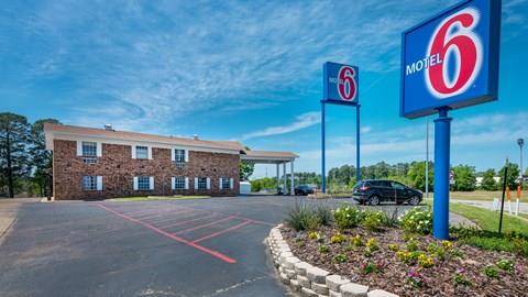 Motel 6 ruston la