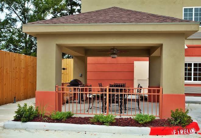 Candlewood suites denham springs
