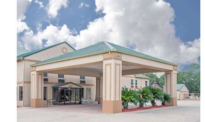 Days inn by wyndham denham springs baton rouge east