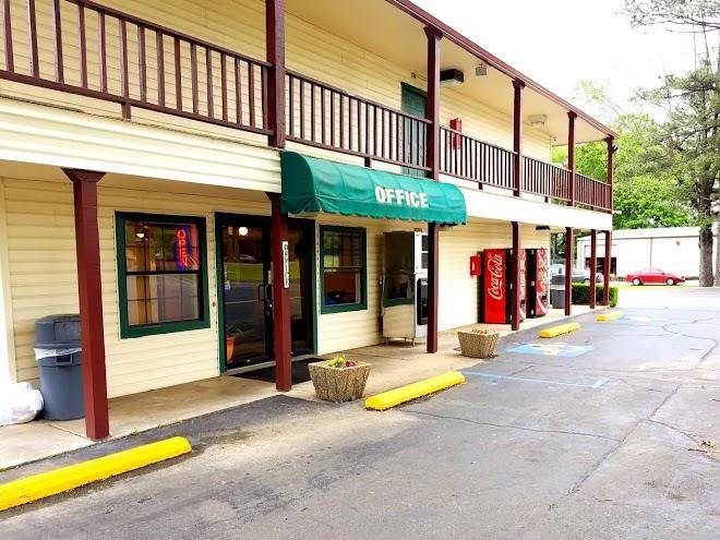 Country inn motel